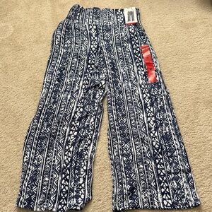 New Three Dots Blue and White Geometric Pants - Size Medium